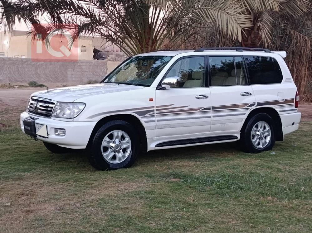 تويوتا لاندكروزر